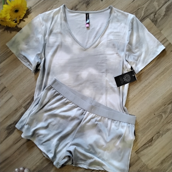 Vince Camuto Other - NEW! 🌷Vince Camuto Sleep Set🌱